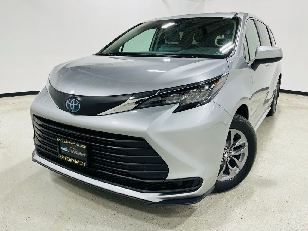 2021 Toyota Sienna LE Jersey City NJ