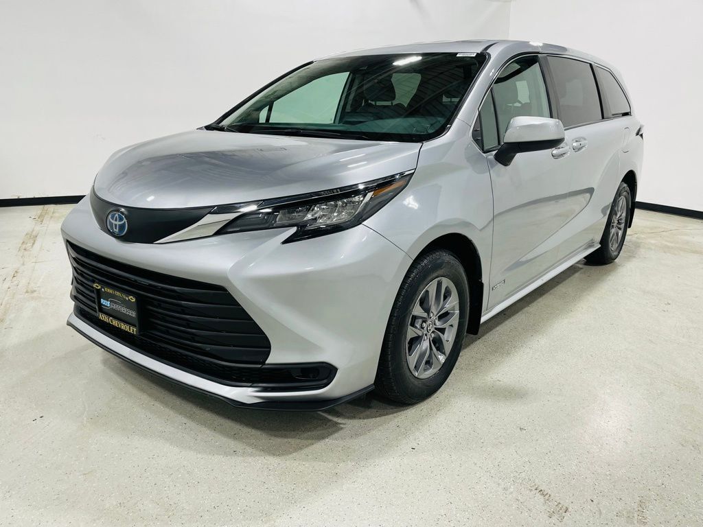 2021 Toyota Sienna LE Jersey City NJ