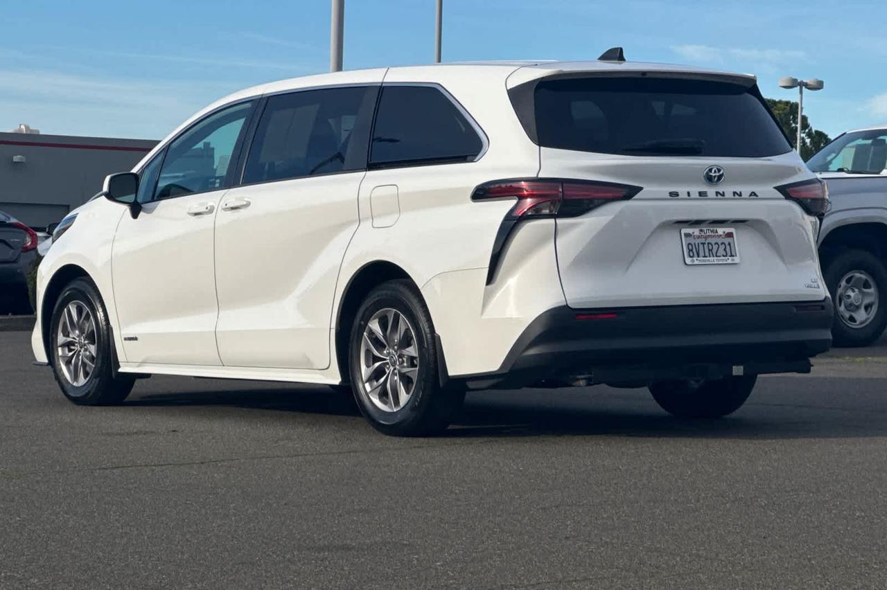 2021 Toyota Sienna LE Roseville CA