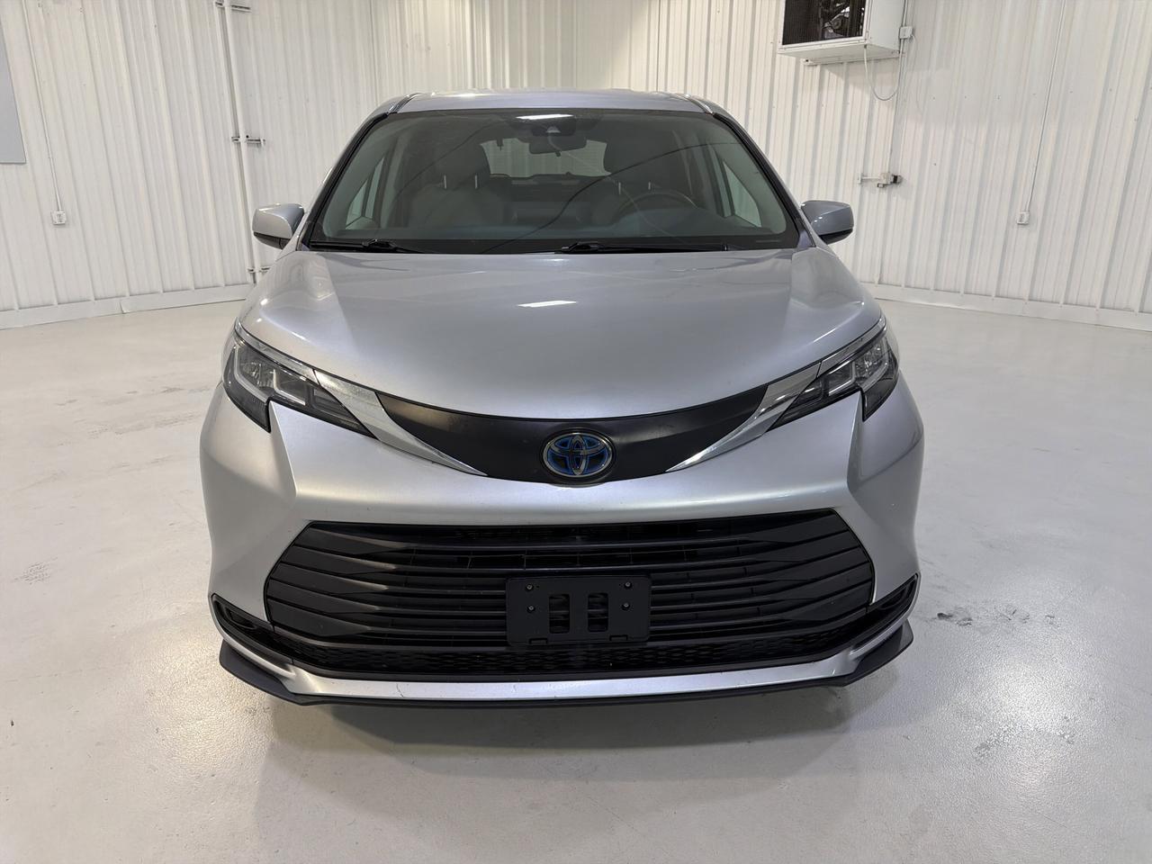 2021 Toyota Sienna LE San Antonio TX