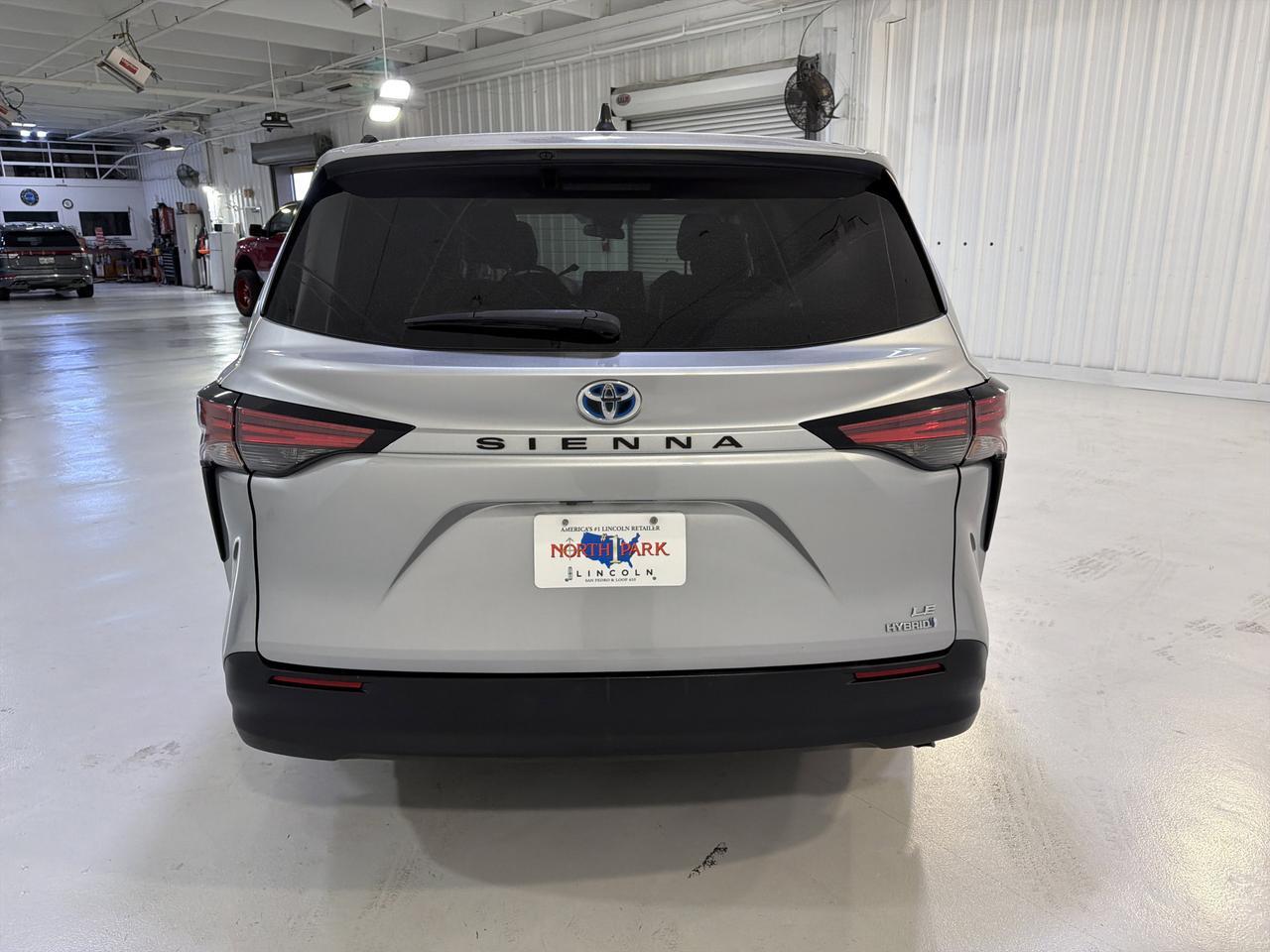 2021 Toyota Sienna LE San Antonio TX