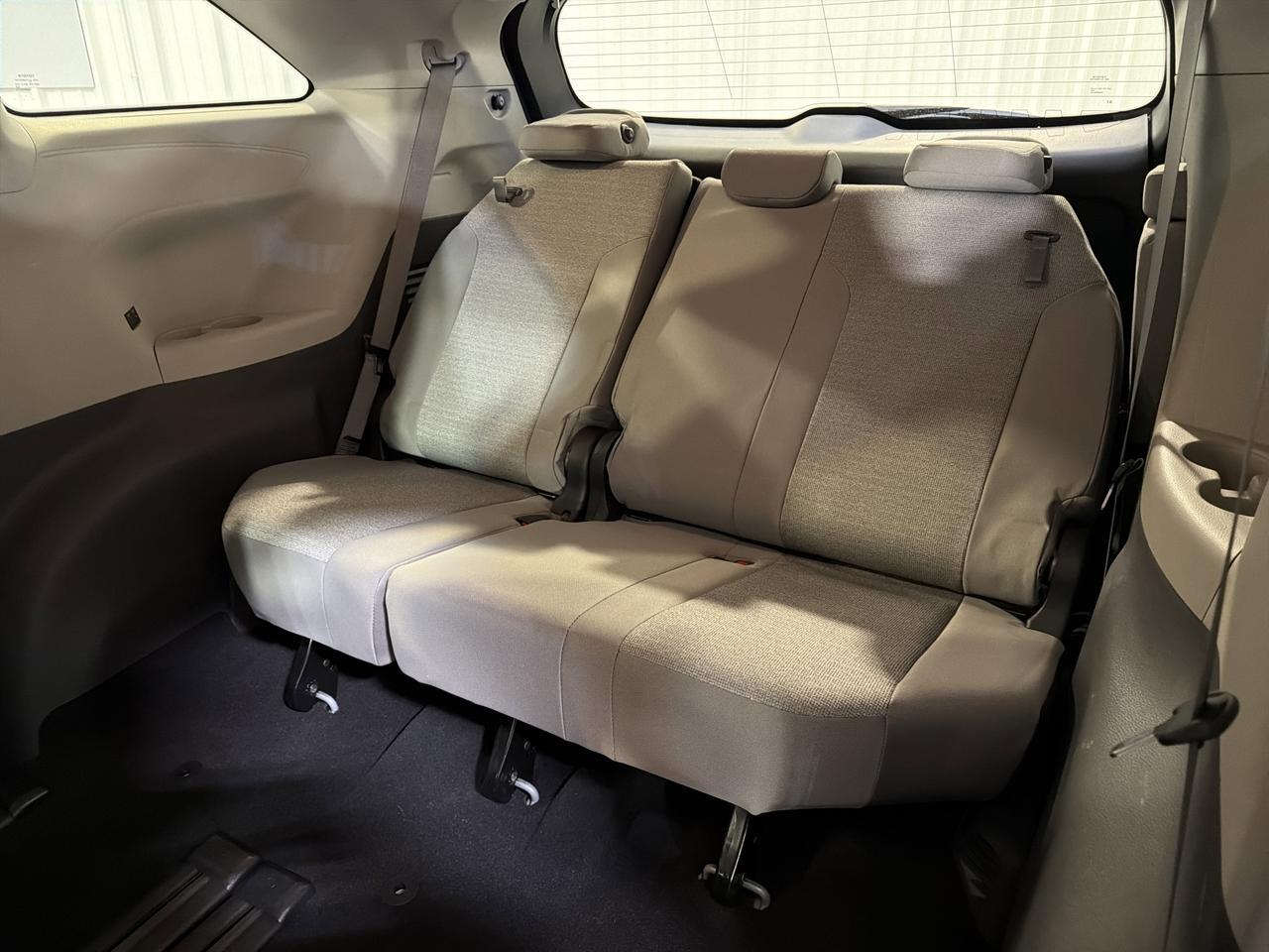 2021 Toyota Sienna LE San Antonio TX