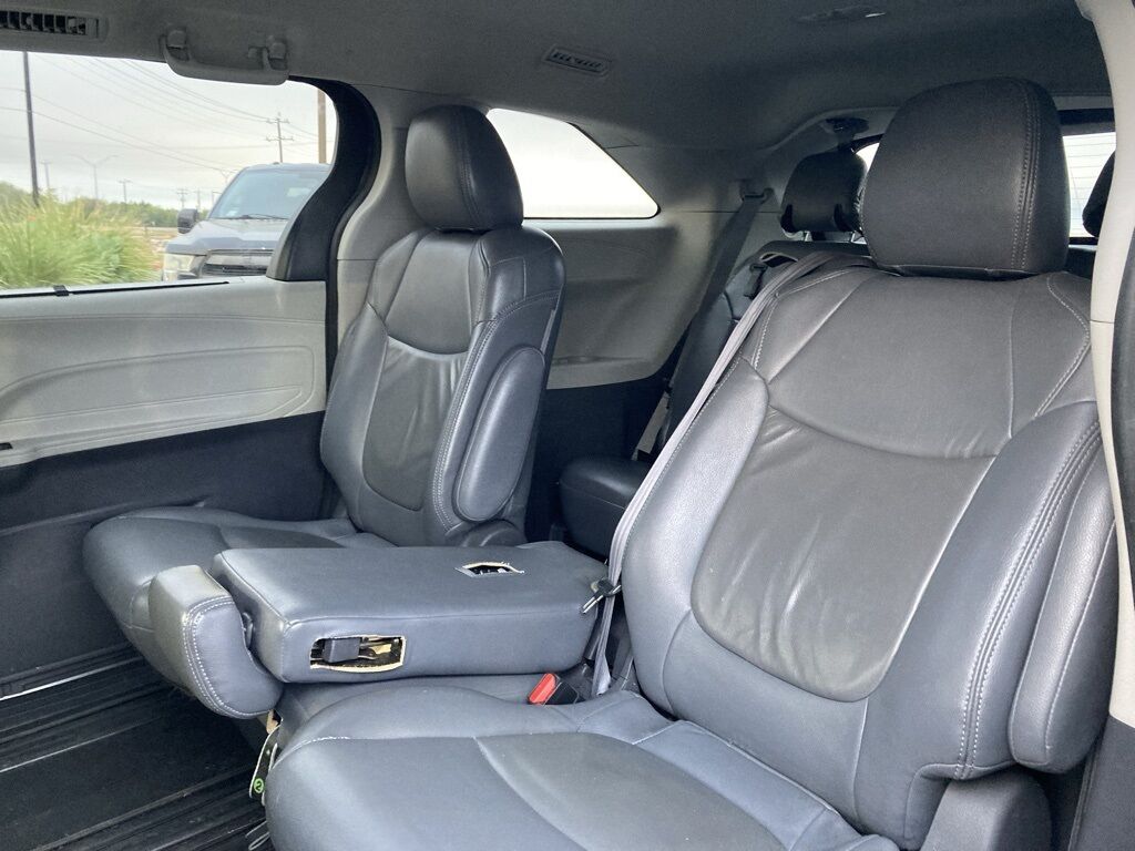 2021 Toyota Sienna LE San Antonio TX