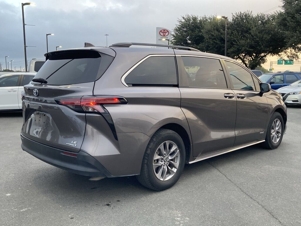 2021 Toyota Sienna LE San Antonio TX