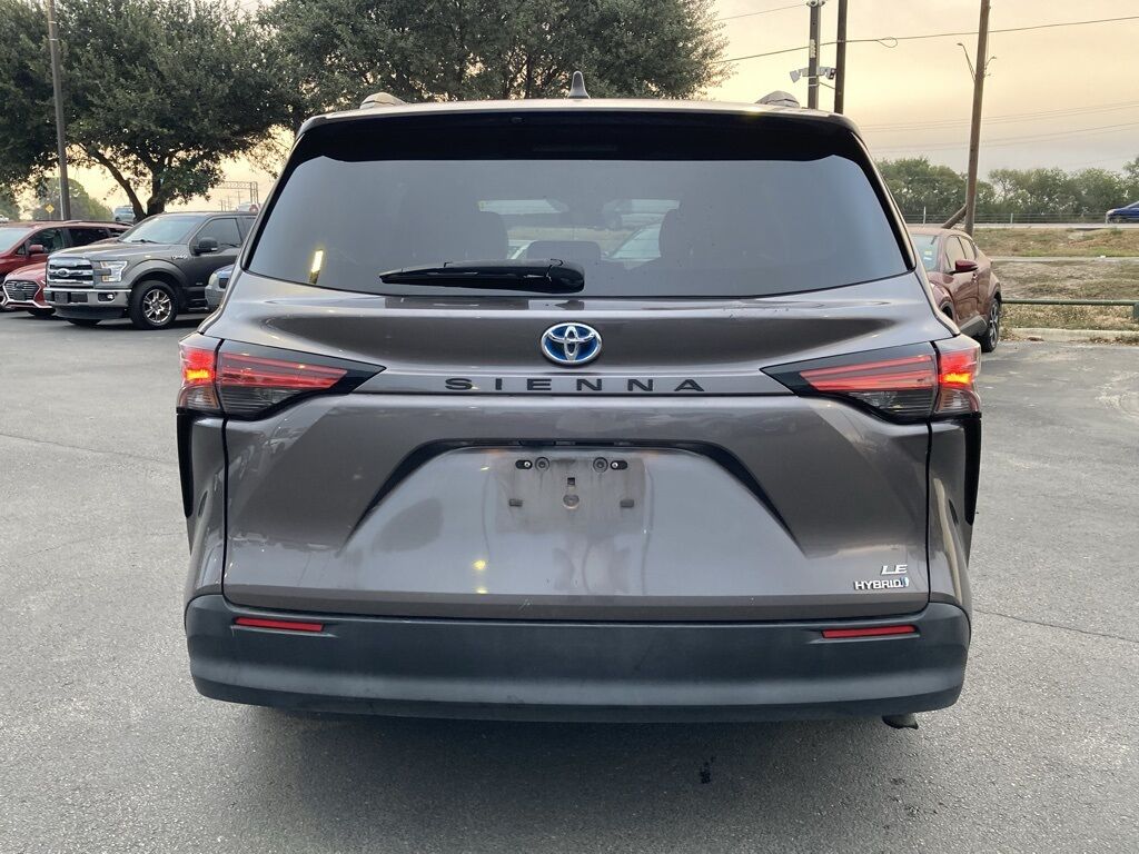 2021 Toyota Sienna LE San Antonio TX