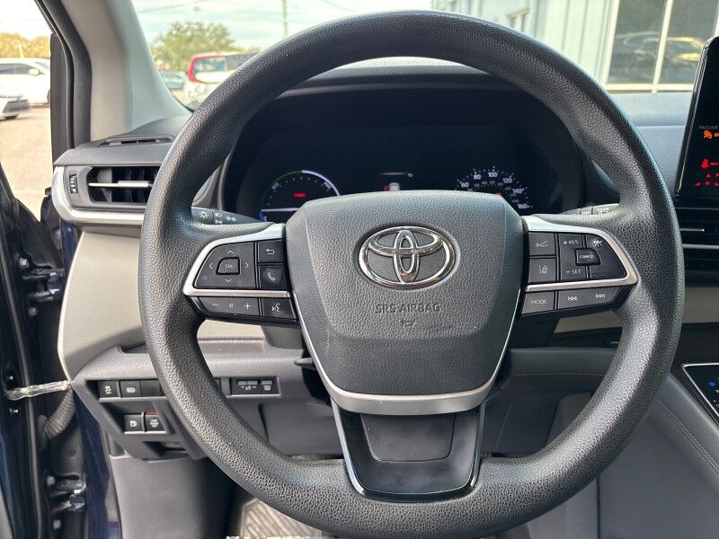 2021 Toyota Sienna LE Seffner FL