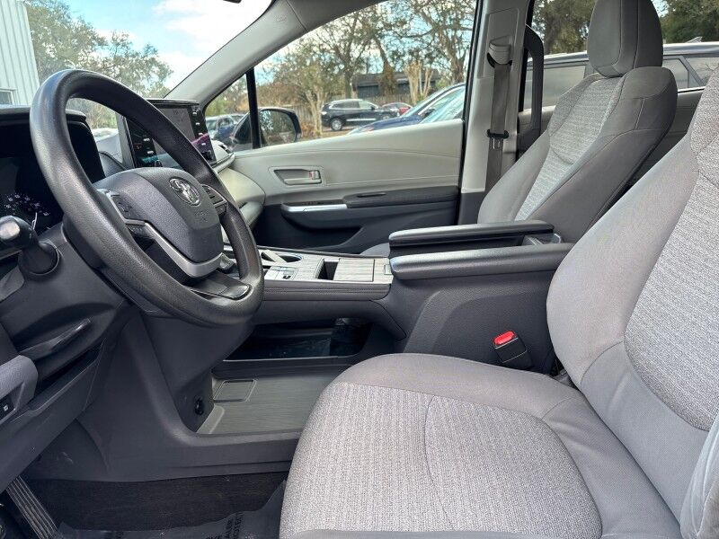 2021 Toyota Sienna LE Seffner FL