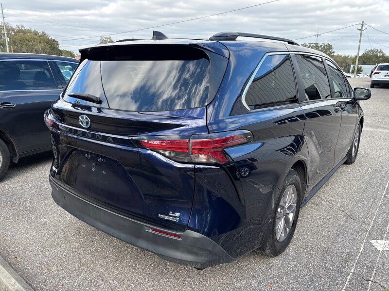 2021 Toyota Sienna LE Seffner FL