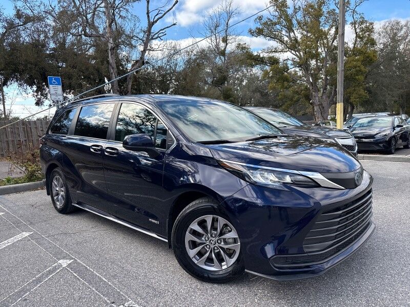 2021 Toyota Sienna LE Seffner FL