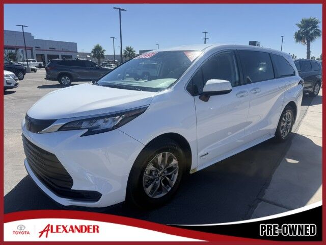2021 Toyota Sienna LE