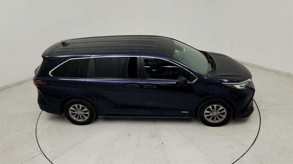 2021 Toyota Sienna LE Laurel MD