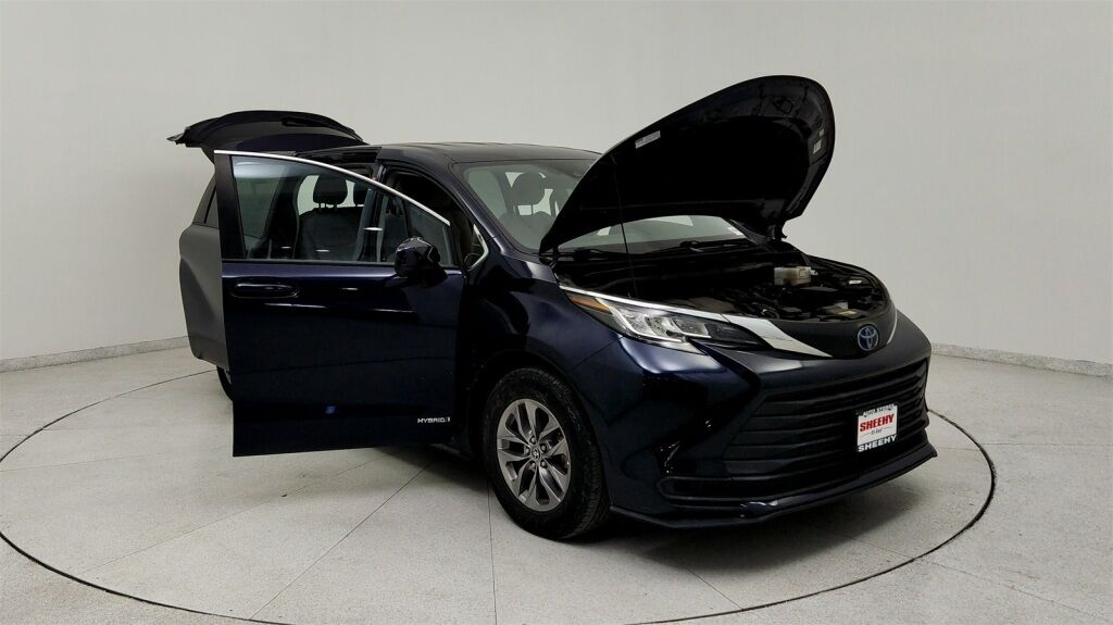 2021 Toyota Sienna LE Laurel MD