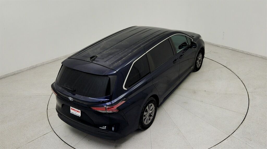 2021 Toyota Sienna LE Laurel MD