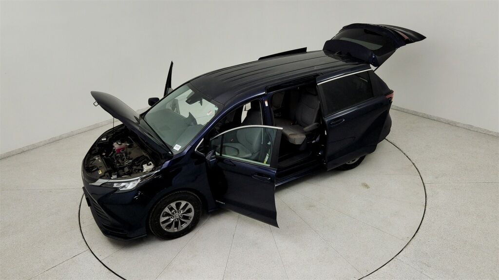 2021 Toyota Sienna LE Laurel MD