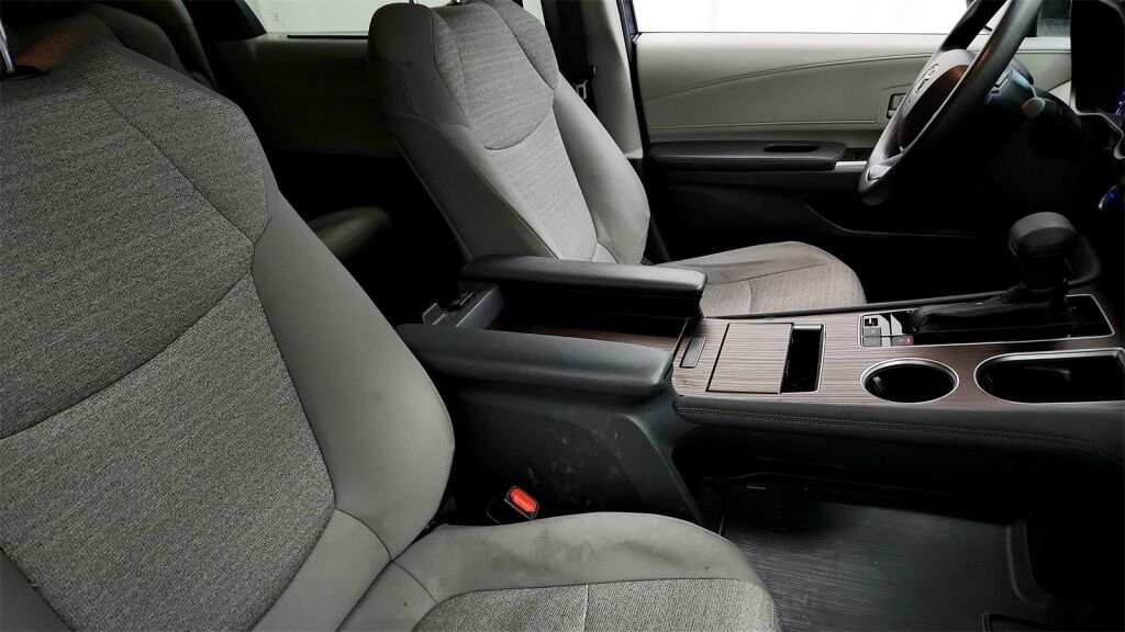 2021 Toyota Sienna LE Laurel MD