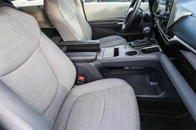 2021 Toyota Sienna LE Renton WA