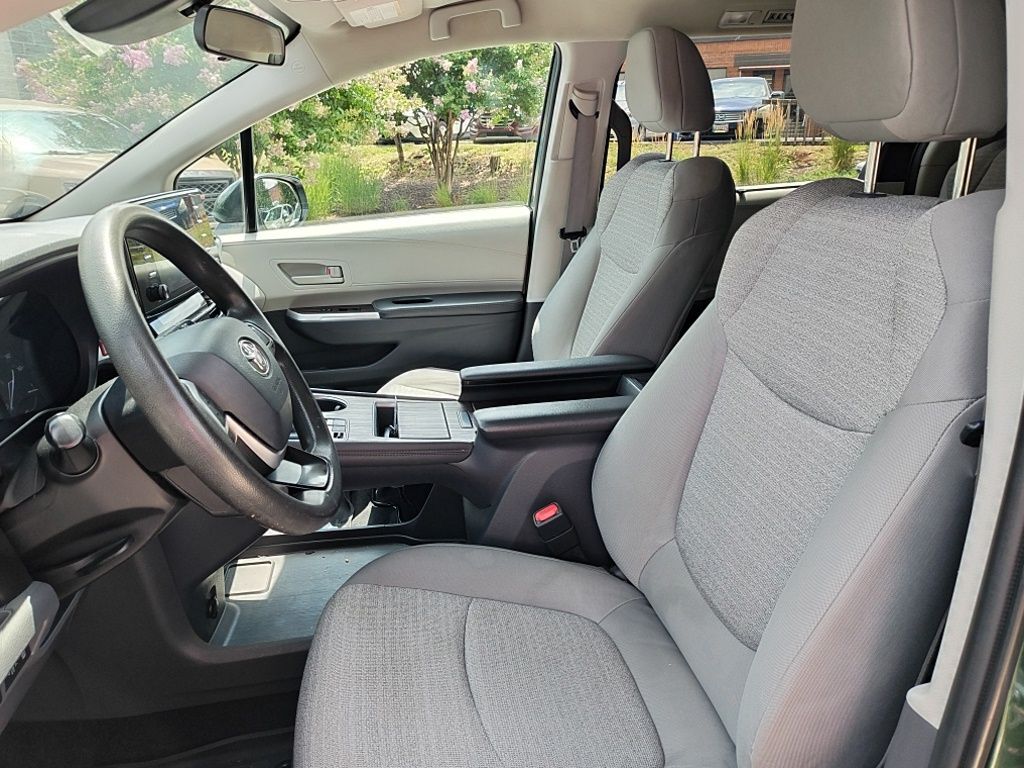 2021 Toyota Sienna LE Hunt Valley MD