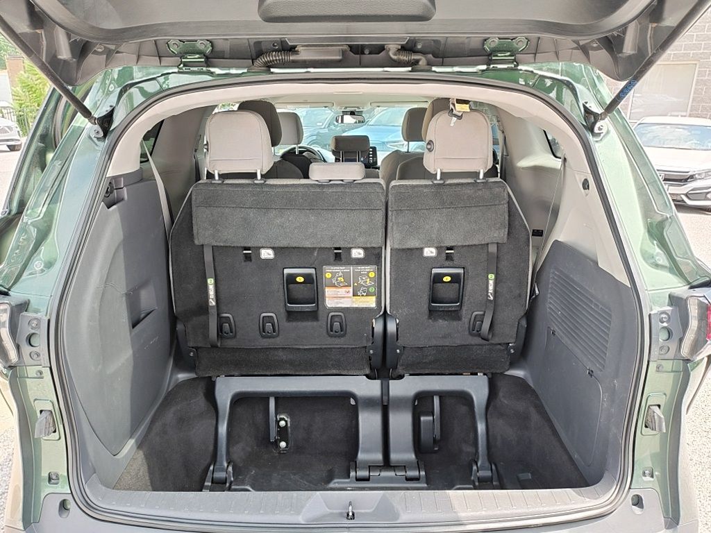 2021 Toyota Sienna LE Hunt Valley MD