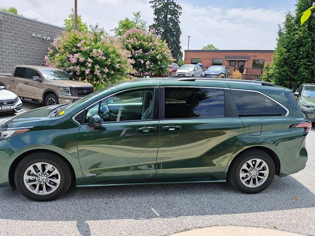2021 Toyota Sienna LE Hunt Valley MD