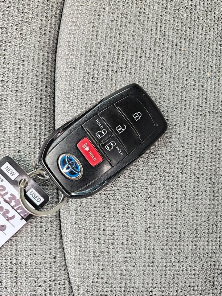 2021 Toyota Sienna LE Hunt Valley MD