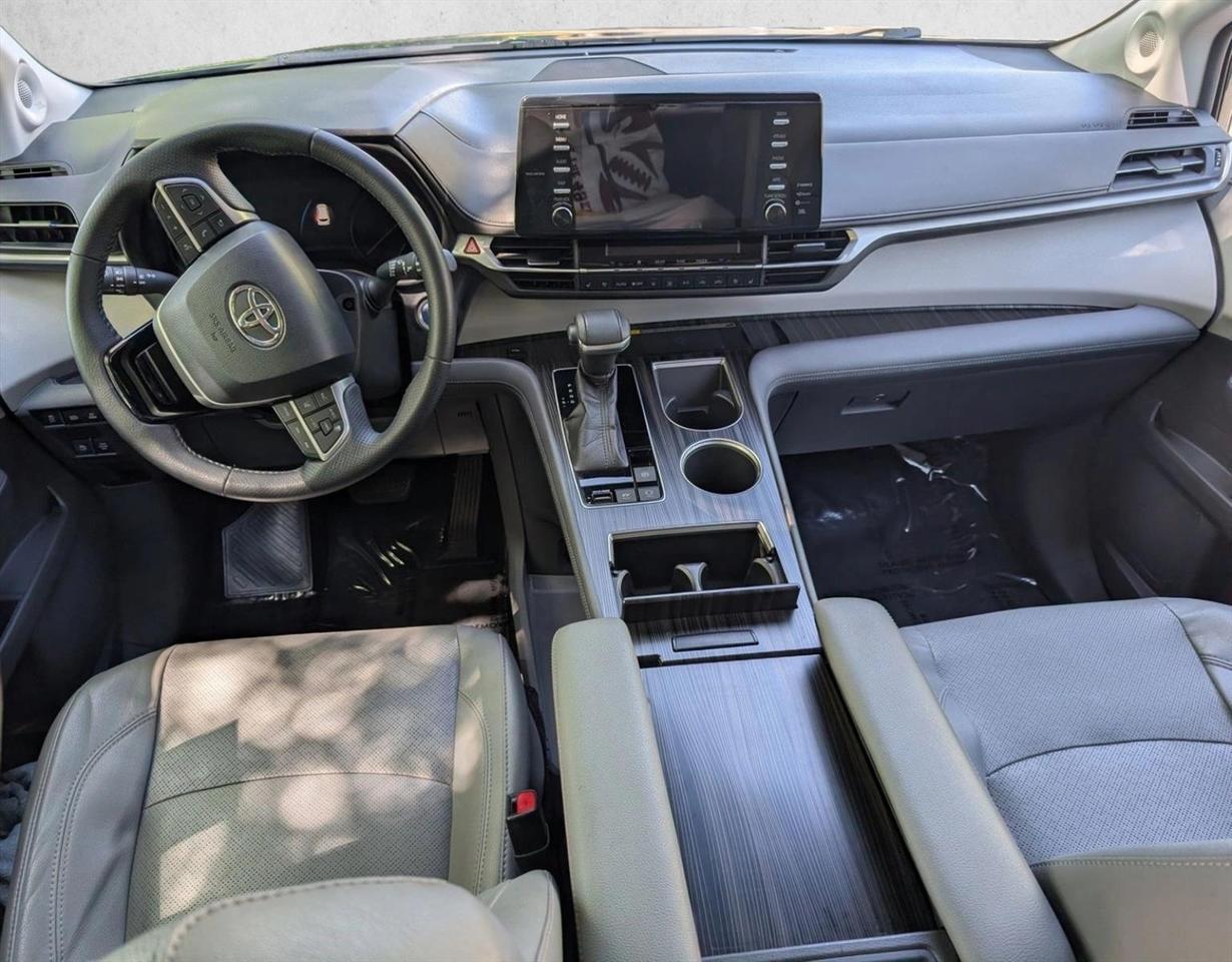 2021 Toyota Sienna Limited Roseville CA