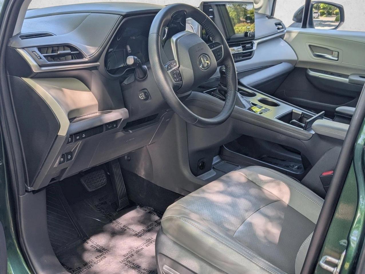 2021 Toyota Sienna Limited Roseville CA