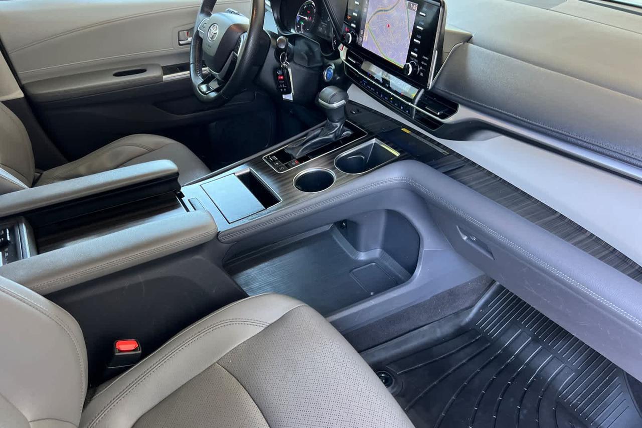 2021 Toyota Sienna Limited Roseville CA