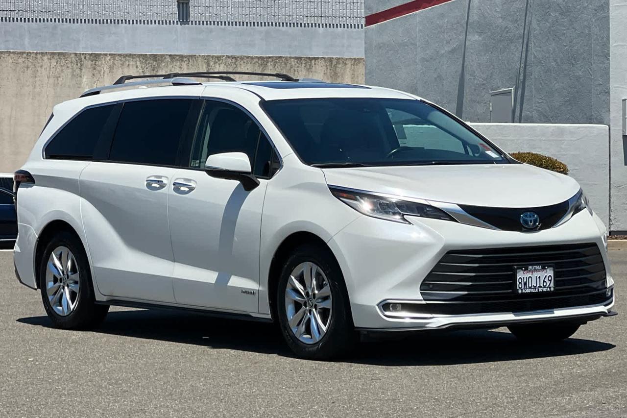 2021 Toyota Sienna Limited Roseville CA