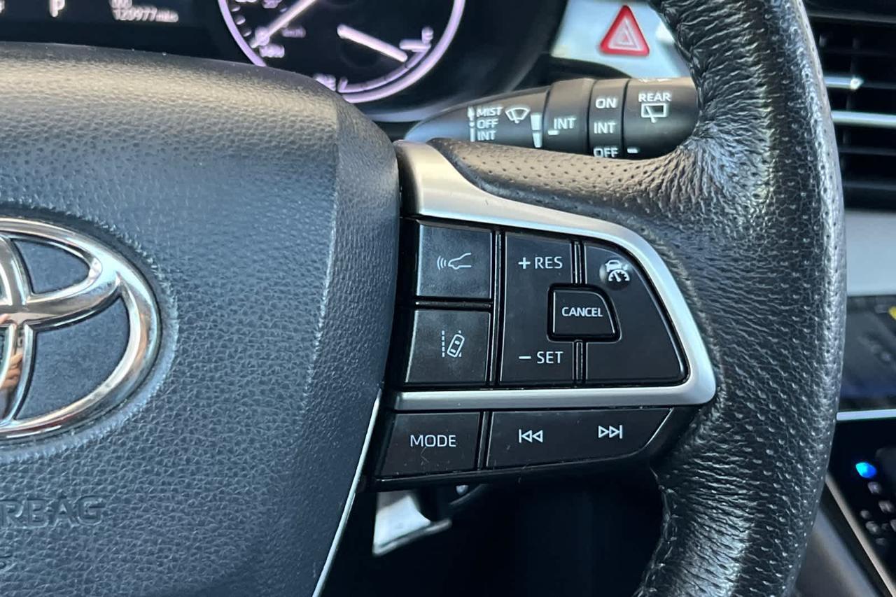 2021 Toyota Sienna Limited Roseville CA