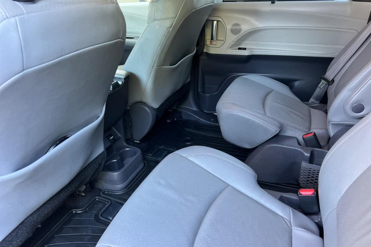 2021 Toyota Sienna Limited Roseville CA