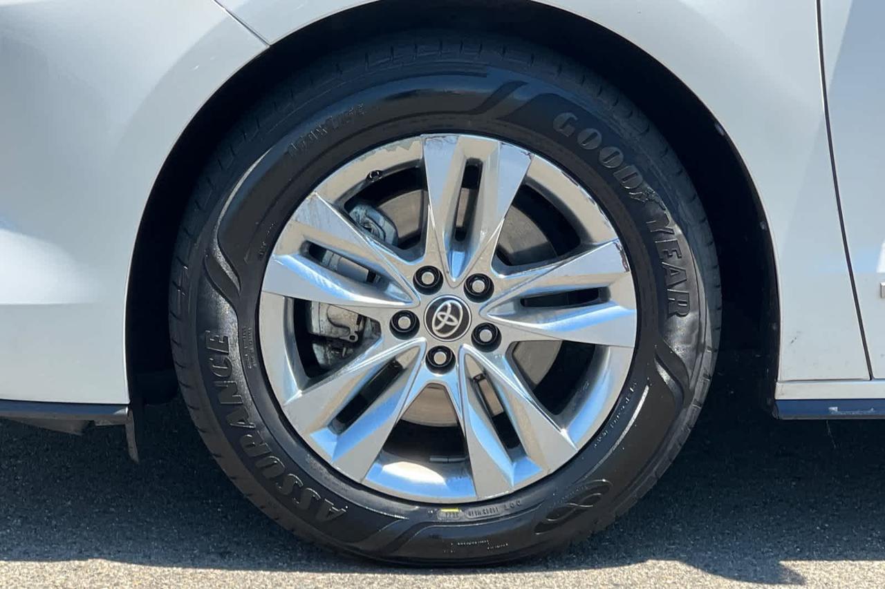 2021 Toyota Sienna Limited Roseville CA