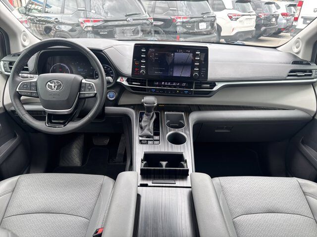 2021 Toyota Sienna Limited San Antonio TX
