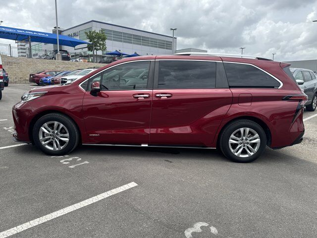 2021 Toyota Sienna Limited San Antonio TX