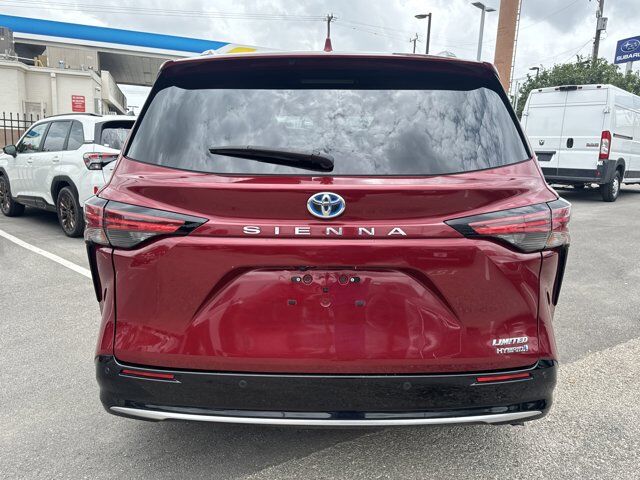 2021 Toyota Sienna Limited San Antonio TX