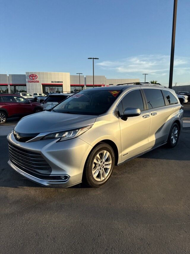 2021 Toyota Sienna Limited Yuma AZ