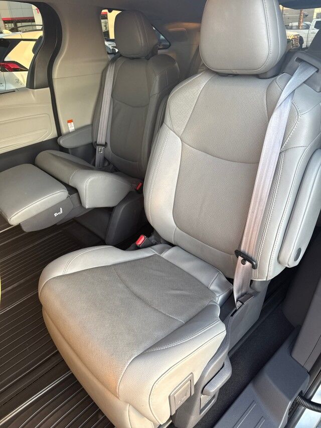 2021 Toyota Sienna Limited Yuma AZ
