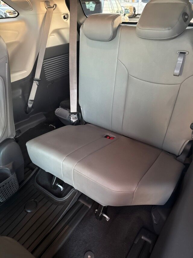 2021 Toyota Sienna Limited Yuma AZ