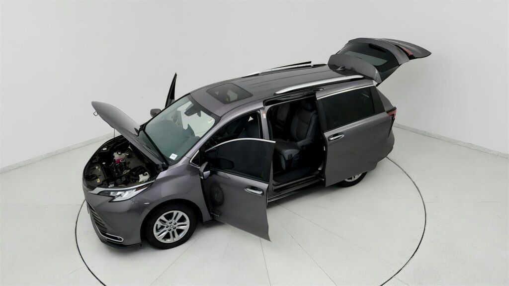 2021 Toyota Sienna Limited Laurel MD