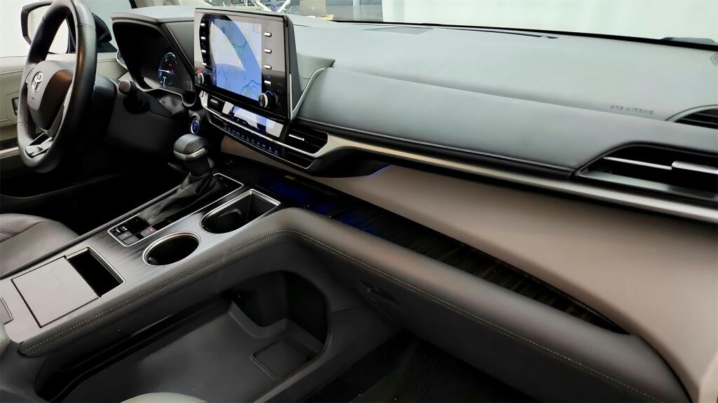2021 Toyota Sienna Limited Laurel MD