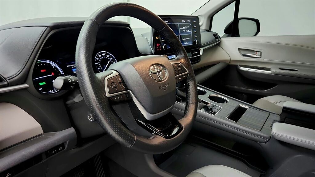 2021 Toyota Sienna Limited Laurel MD