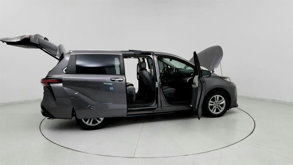 2021 Toyota Sienna Limited Laurel MD