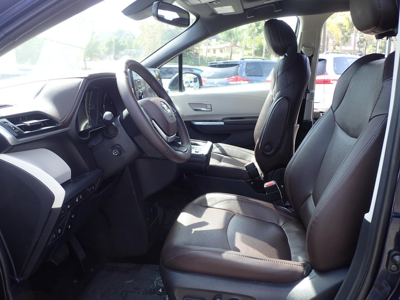 2021 Toyota Sienna Platinum Anaheim CA