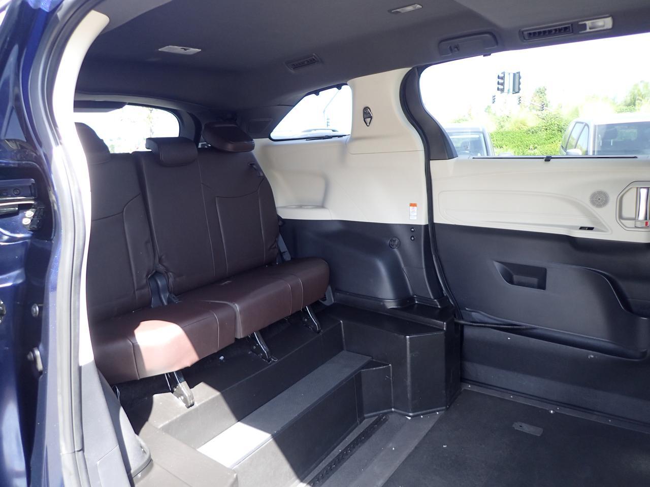 2021 Toyota Sienna Platinum Anaheim CA