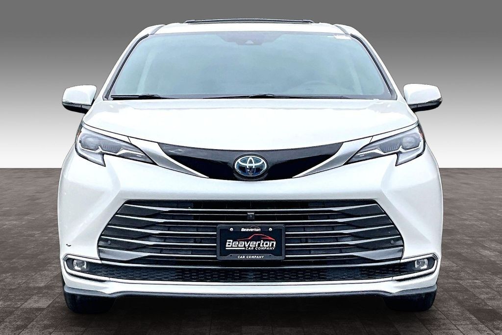 2021 Toyota Sienna Platinum OR