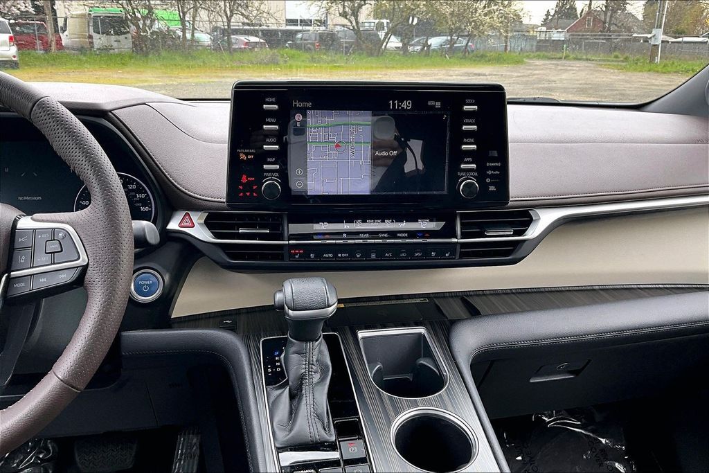 2021 Toyota Sienna Platinum OR