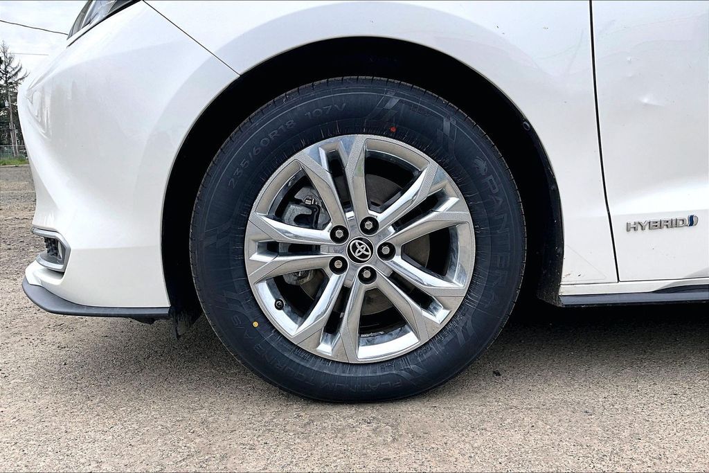 2021 Toyota Sienna Platinum OR