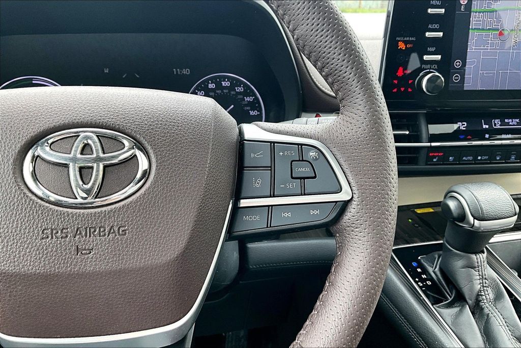 2021 Toyota Sienna Platinum OR