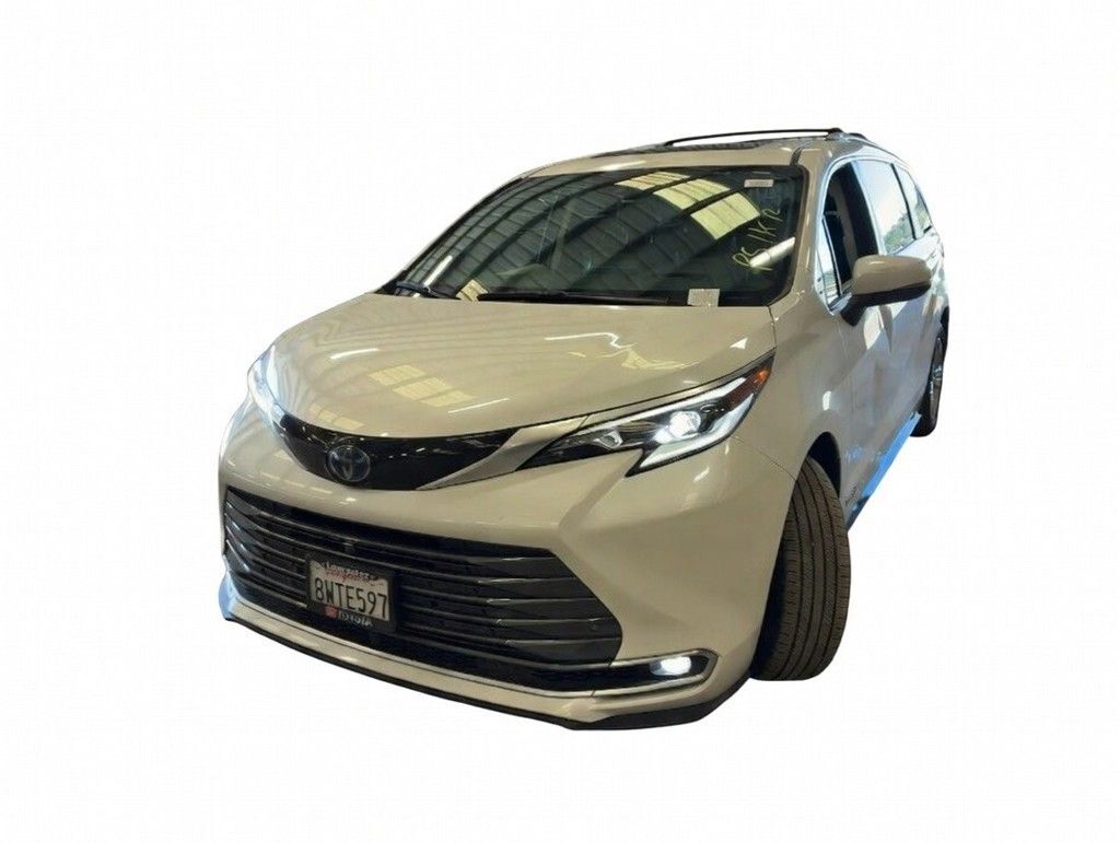 2021 Toyota Sienna Platinum