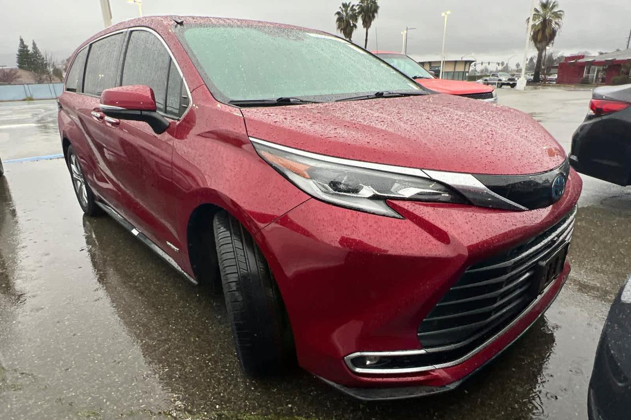 2021 Toyota Sienna Platinum Roseville CA