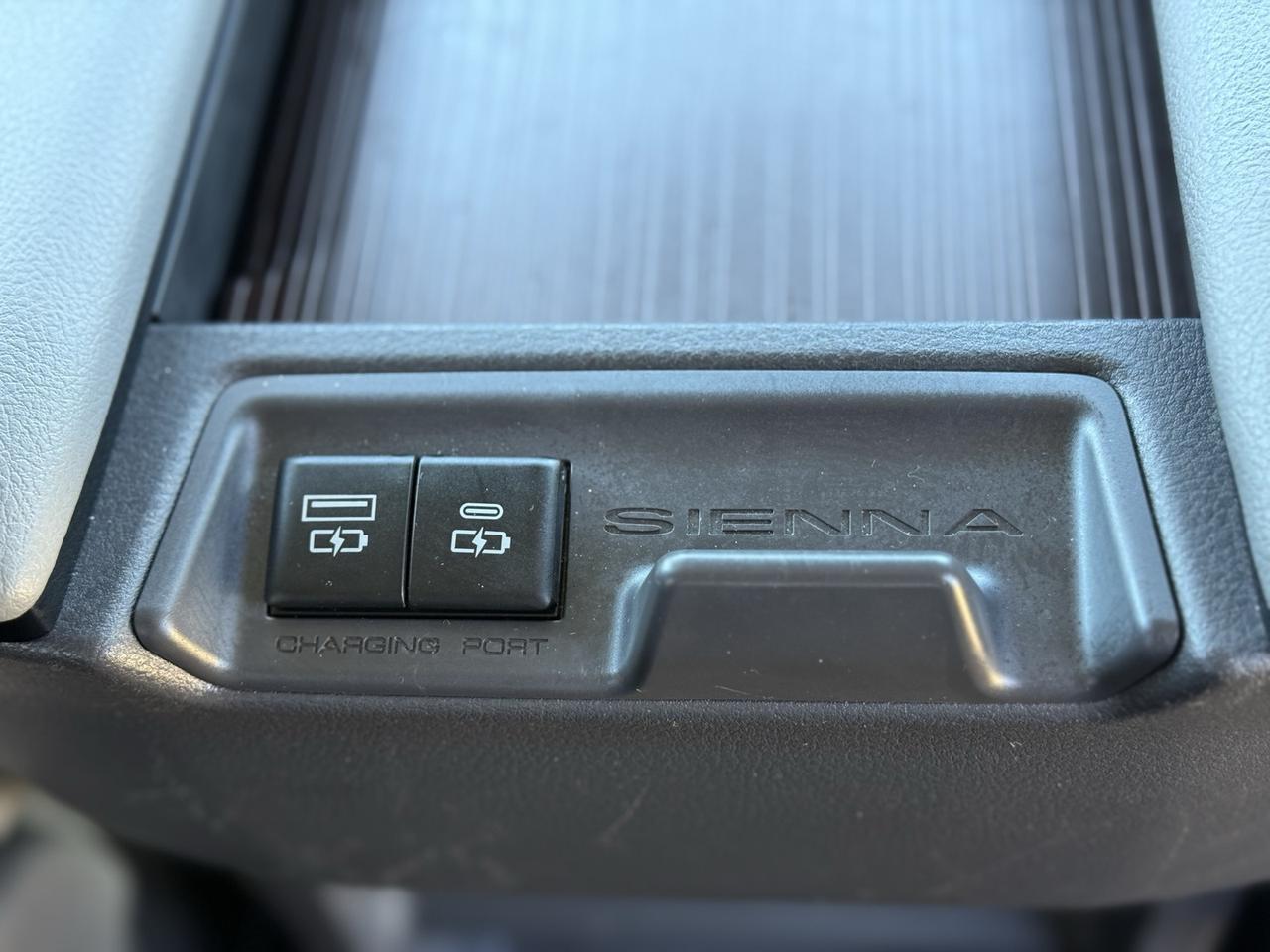 2021 Toyota Sienna XLE 8 Passenger Stafford VA